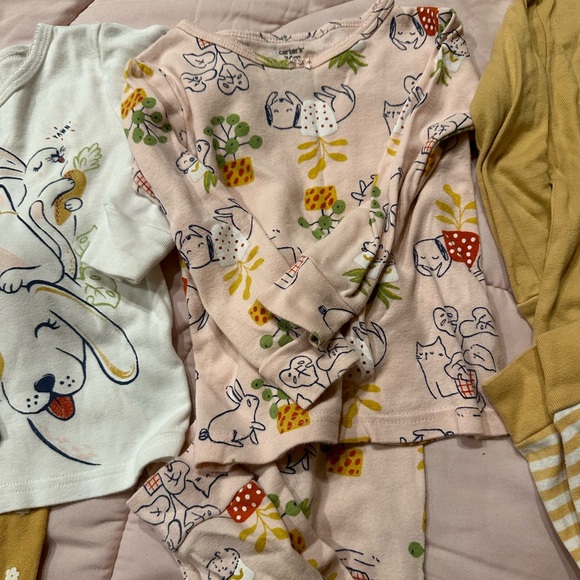 Carters pajama bundle - Picture 3 of 5
